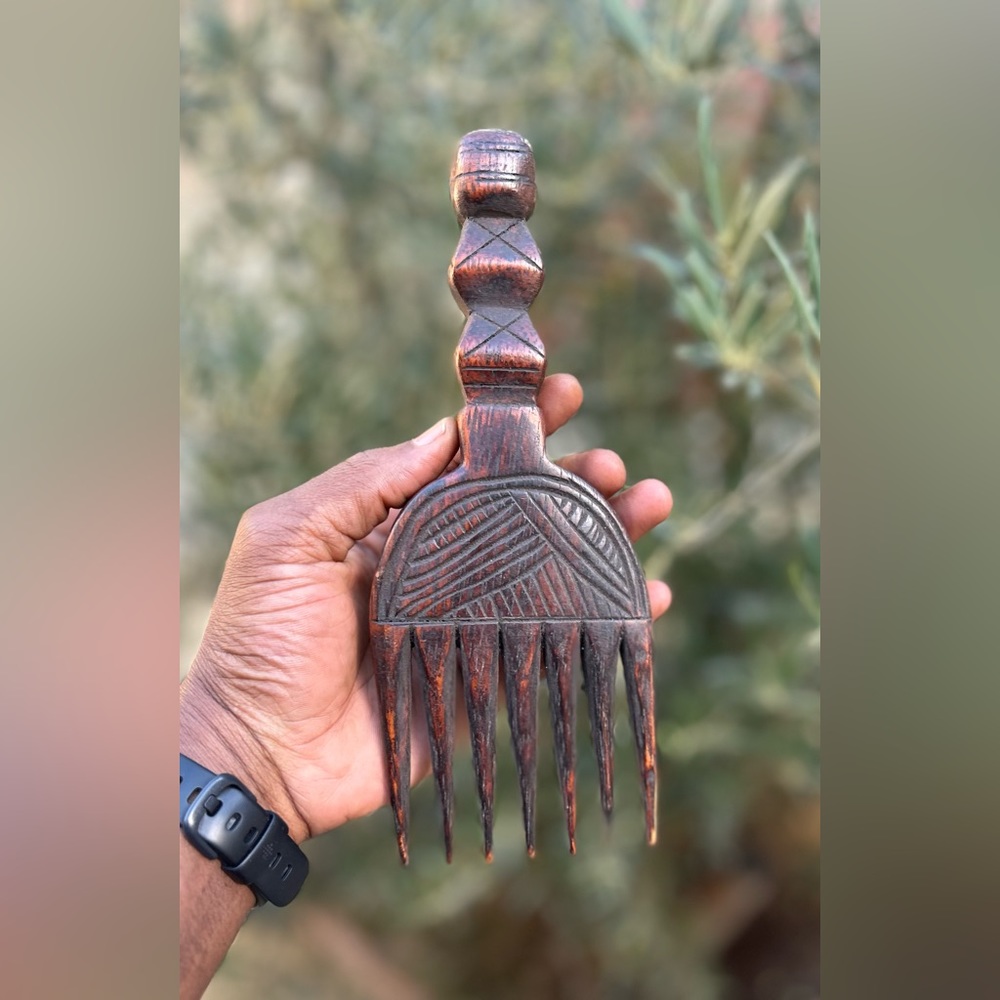 VTG Hand Carved Afro Pick Comb 🪮 Sz 8”x3”